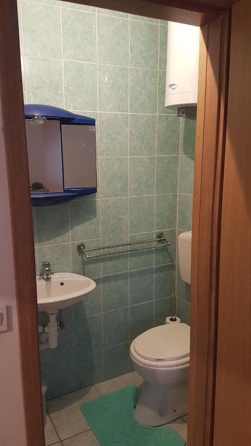 Apartmani Ab Pirovac Exterior photo